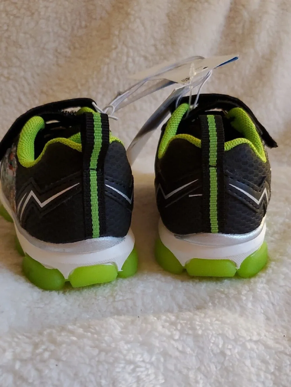 Nickelodeon Teenage Mutant Ninja Turtles Light-Up Sneakers Toddler Boys Size 6